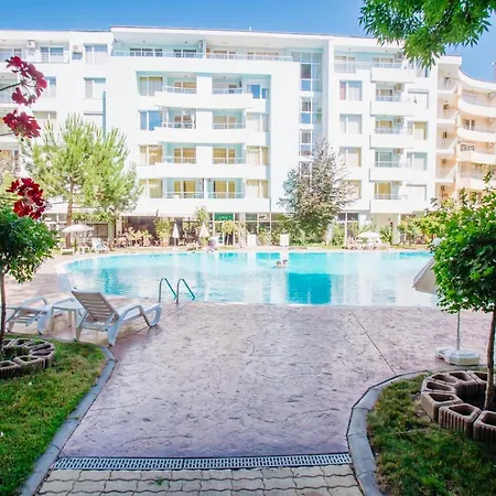 Mng Yassen Aparthotel 4*