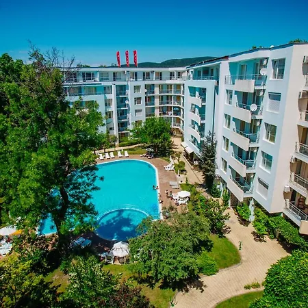 Mng Yassen Apartahotel