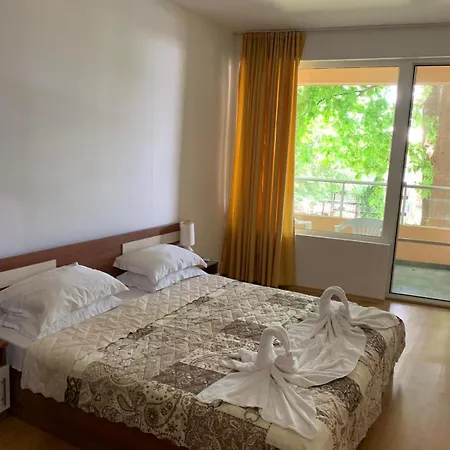 Apartahotel Mng Yassen 4*
