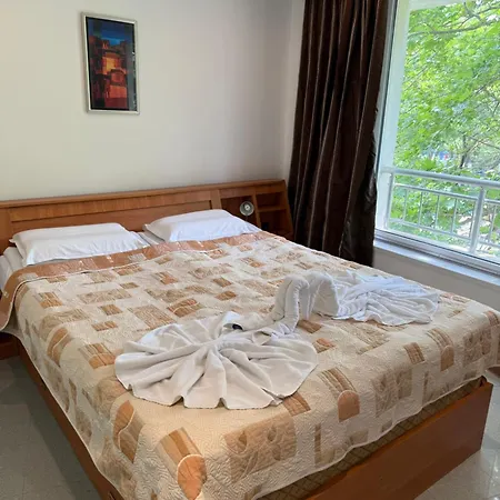 Apartahotel Mng Yassen