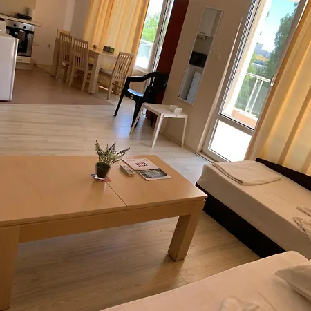 Mng Yassen Aparthotel 3*
