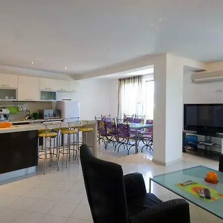 Aparthotel Mng Yassen Sunny Beach