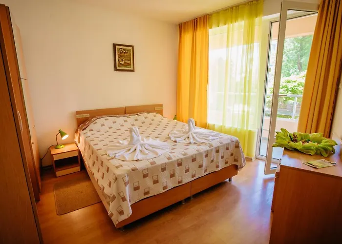 Mng Yassen 阳光海滩