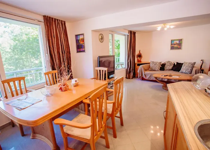 公寓式酒店 Mng Yassen 阳光海滩