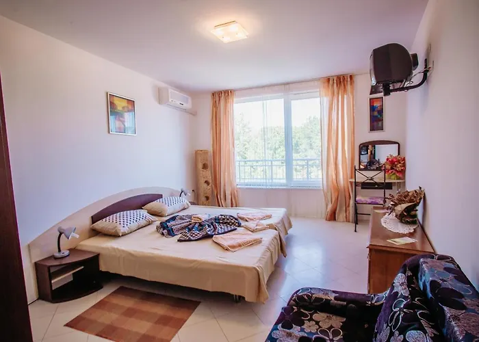 Mng Yassen 公寓式酒店 4*